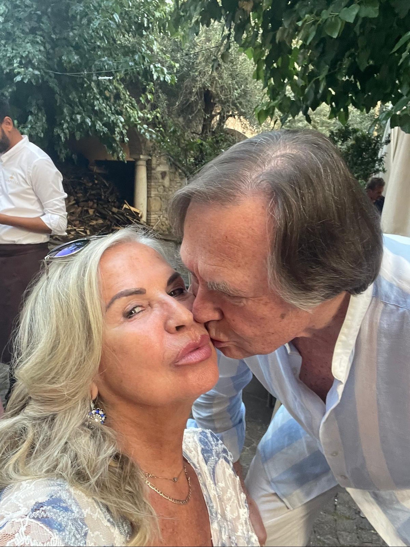Spevácka diva Eva Máziková s manželom. 