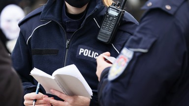 Wiózł w aucie kobietę i uciekał przed policją. Usłyszał zarzut zgwałcenia