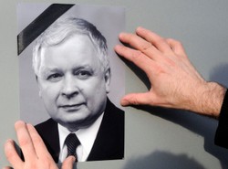 Nowy raport w sprawie katastrofy: Eksplozja rozsadziła tupolewa