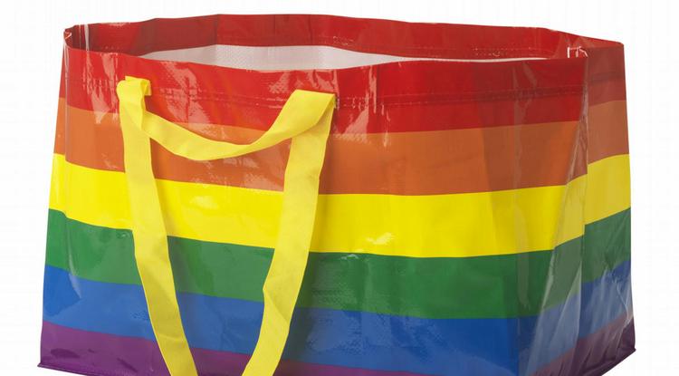 Szivárványszínű bevásárlótáskával üzen az IKEA