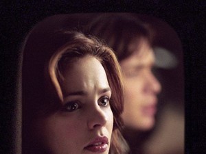 4 tipp, hogy könnyedén át tudd vészelni a repülést