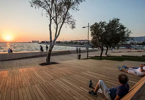 W Turcji zbudowano deptak do oglądania zachodów słońca. Romantyczniej być nie może