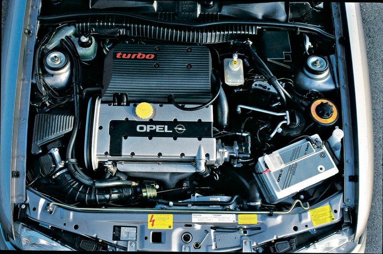 Opel calibra двигатель