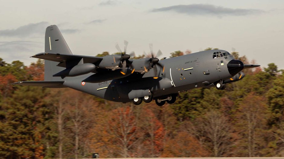 KC-130J w barwach lotnictwa Francji z dwunarodowej jednostki niemiecko-francuskiej.