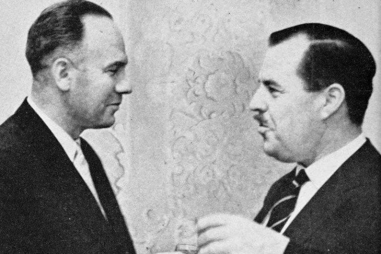 Oleg Pieńkowski i Greville Wynne w Paryżu, prawdopodobnie w 1961 r.