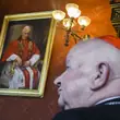 Zapytaliśmy młodych, co teraz myślą o Janie Pawle II. "Czuję się oszukana" 