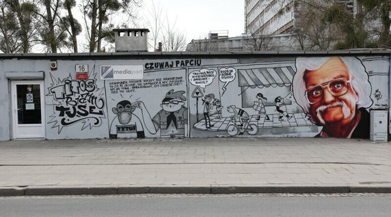 Papcio Chmiel ma swój mural. Odsłonięto go w Gdańsku