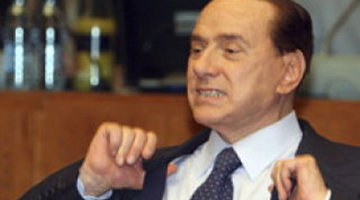 Pénzért szexeltem Berlusconival – állítja egy tini