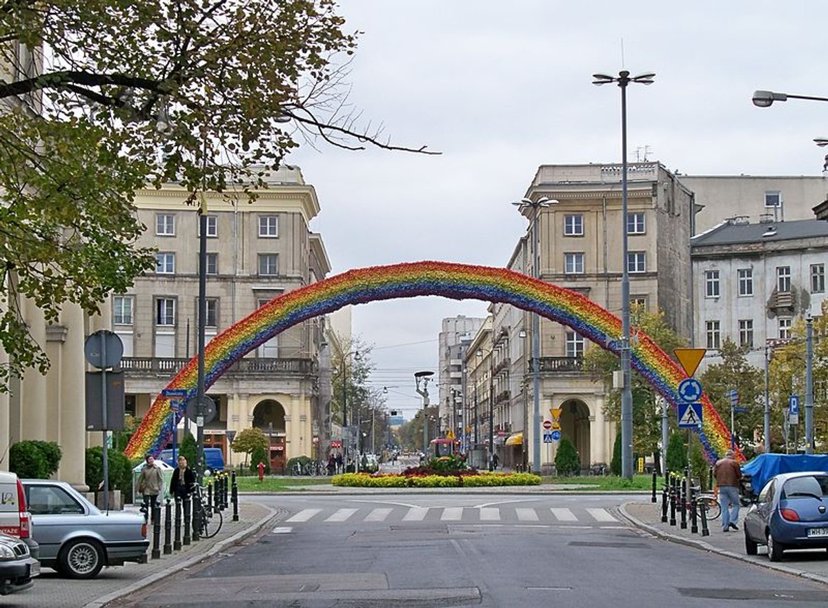 Tęcza na Placu Zbawiciela znów zapłonęła. Podpalacze byli pijani