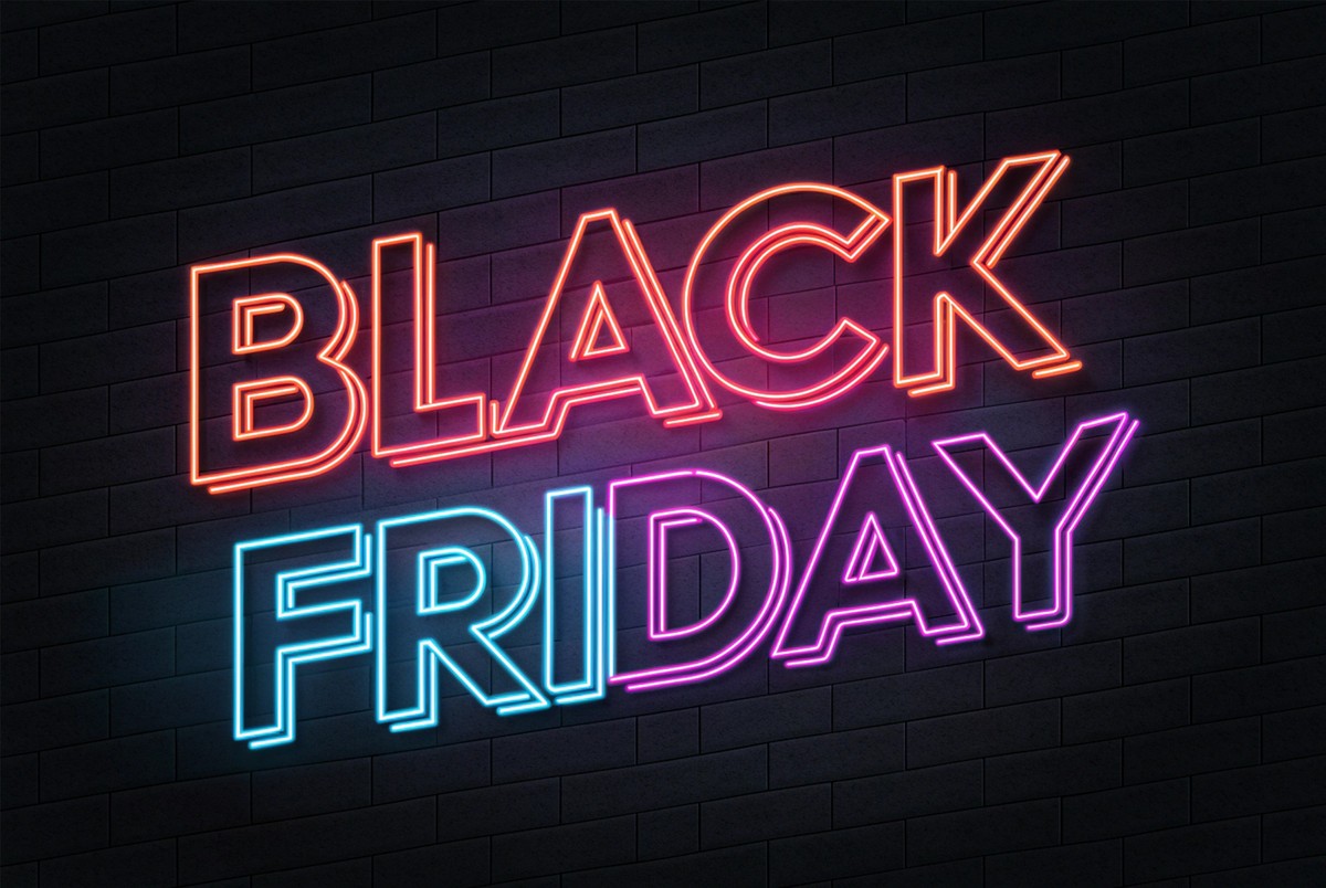 Neonowy napis black friday
