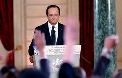 Ani słowa o romansie. Prezydent Hollande odpowiada mediom