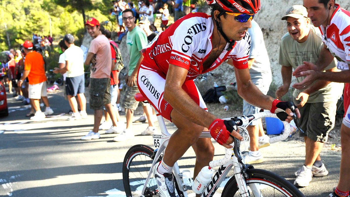 2010-09-04T165830Z_01_FOZ03_RTRIDSP_3_CYCLING-VUELTA.jpg