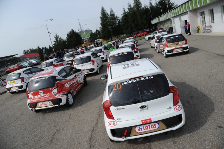 Kia Lotos Race