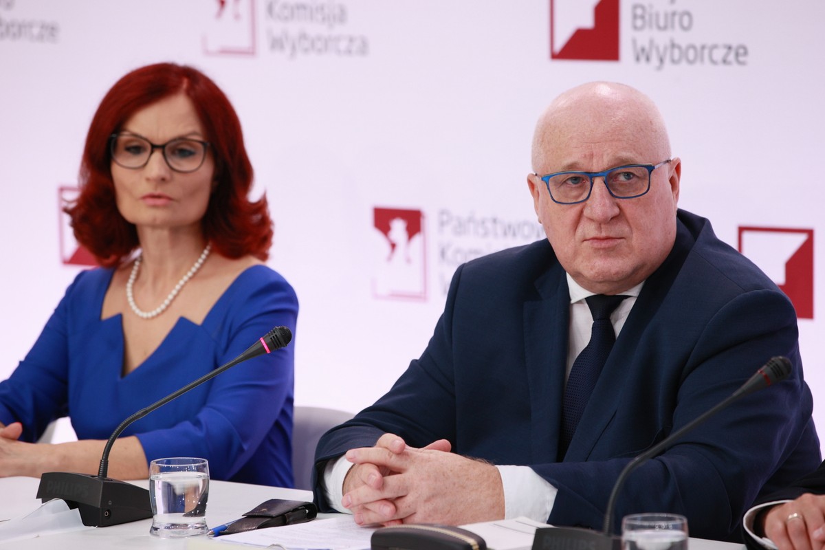PKW: Rekordowa frekwencja na godzinę 12