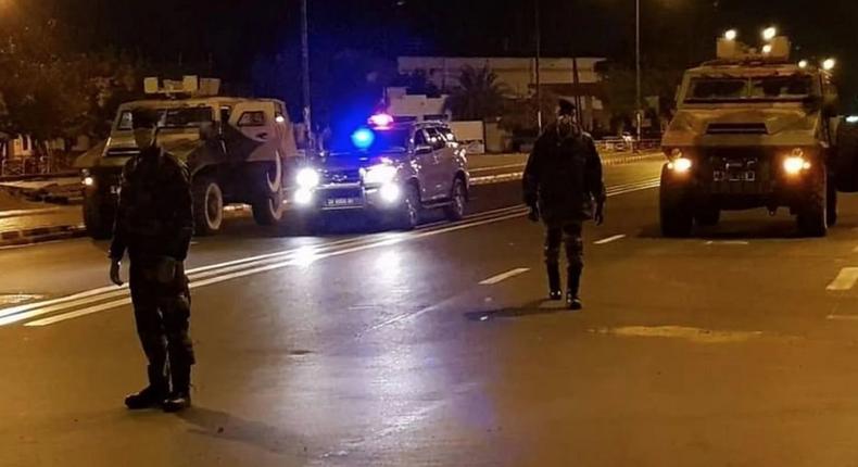 Mars 2020 - Les forces de l'ordre investissent les rues de Dakar pour faire respecter le couvre-feu