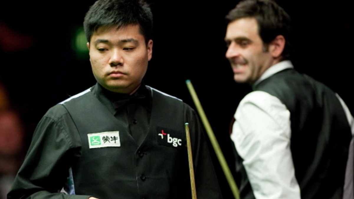 Ding Junhui nie wygra, po raz drugi z rzędu, londyńskiego turnieju Masters. W meczu pierwszej rundy tegorocznych zawodów, Chińczyk przegrał 4-6 z Ronniem O'Sullivanem.