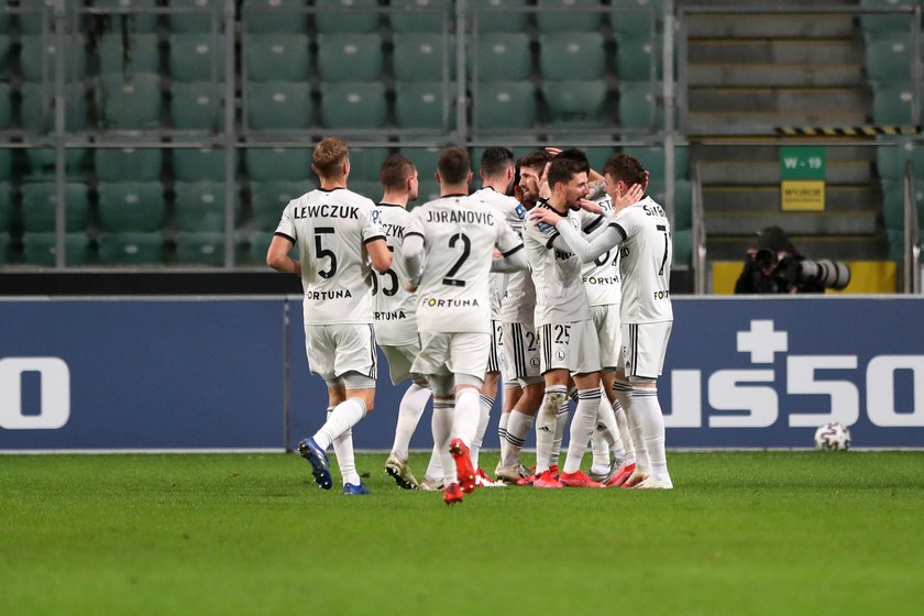 Ekstraklasa piłkarska: Legia – Lech 2:1