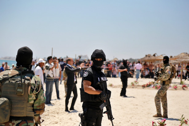 Tunezja zaostrza środki bezpieczeństwa w strefach turystycznych