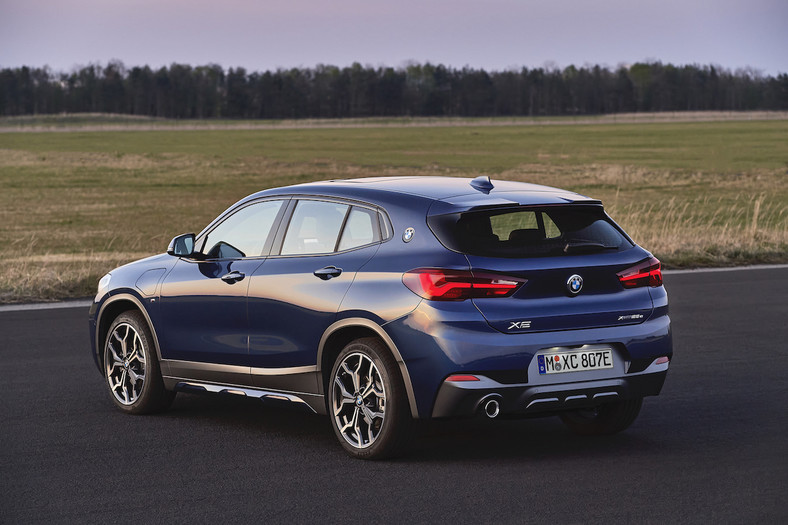 BMW X2  w hybrydowej wersji xDrive 25e