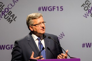 Komorowski: Wolność mierzy się osiągnięciami, rozwojem i nowoczesnością, nie krzyżami