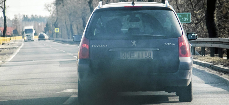 Nie będzie podatku od aut spalinowych? Wstępna zgoda Brukseli