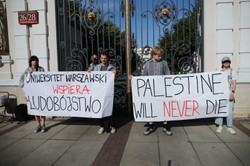 Protesty w obronie Palestyny. "Izrael okupuje - UW współpracuje"