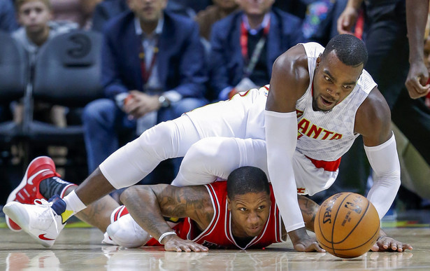 Liga NBA: Rockets pokonali Spurs. Triple-double Hardena. "Jastrzębie" lepsze od "Byków"