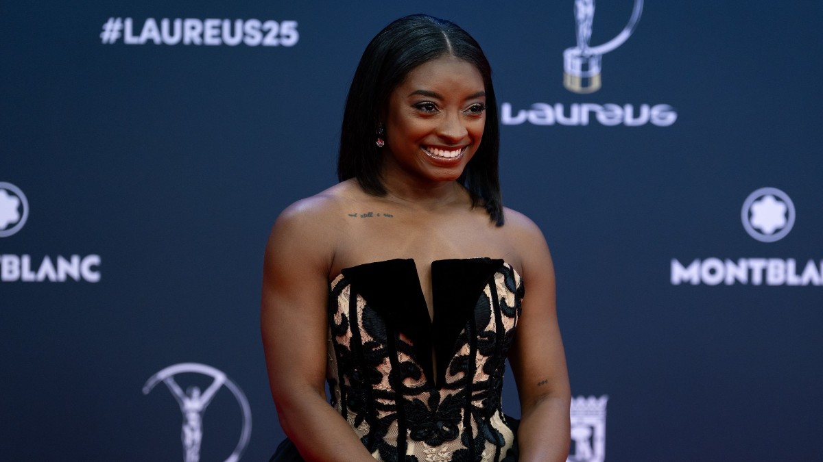 Trei hoți mascați au furat Porsche-ul gimnastei Simone Biles Tripla medaliată cu aur a rămas și fără un câine