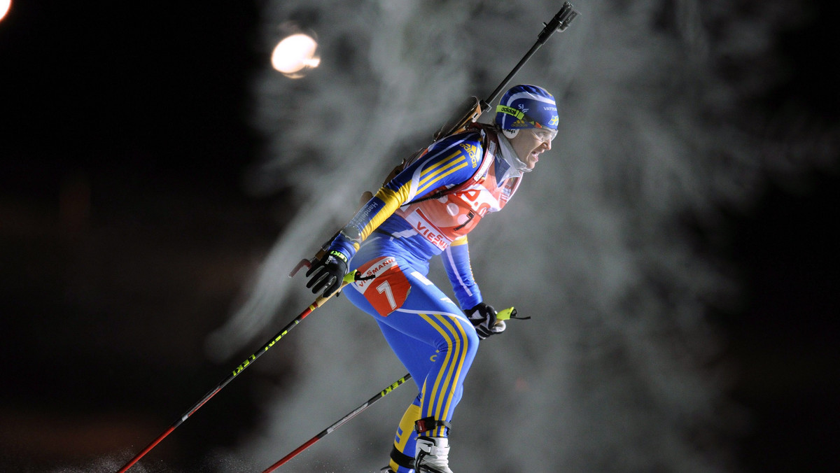 Szwedzka biathlonistka, zdobywczyni dwóch medali olimpijskich w Turynie, Anna Carin Zidek przez kilka miesięcy pracowała nad zmianami konstrukcyjnymi swojego karabinu w regulaminowych granicach i teraz używa nakładki na lufę w rodzaju tłumika.