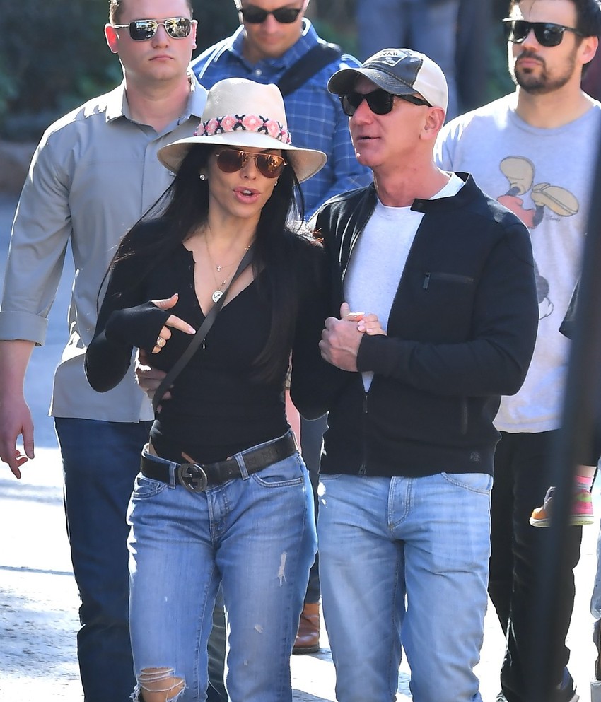 "Kao dvoje zaljubljenih tinejdžera" - Loren Sančes i Džef Bezos