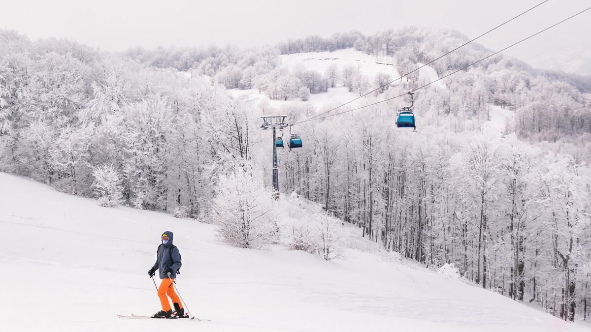 Prelepu srpsku planinu ne treba propustiti ove zime: Pristupačni raj za ljubitelje skijanja