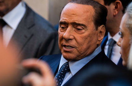 Kobiety od "bunga bunga" odcięte od pieniędzy Berlusconiego. Trwają eksmisje