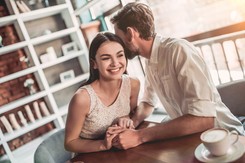 Jakie imiona noszą kobiety, które najbardziej podobają się mężczyznom? [LISTA]