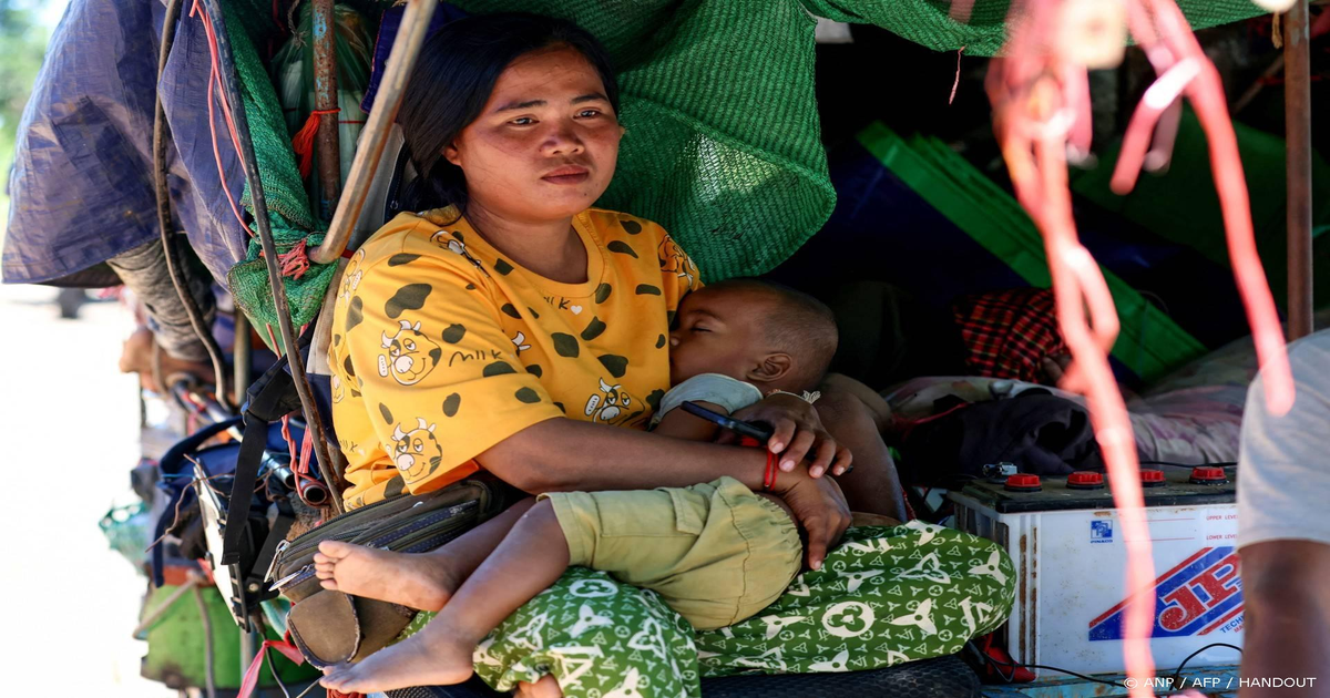 Half-miljoen-Cambodjanen-op-de-vlucht-Thailand-zet-F-16-s-in-bij-grensconflict