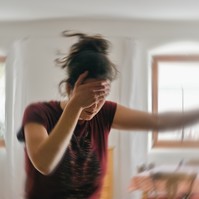 Fülgyulladással küldték haza a sürgősségiről a fiatal nőt, később kiderült stroke-ot kapott