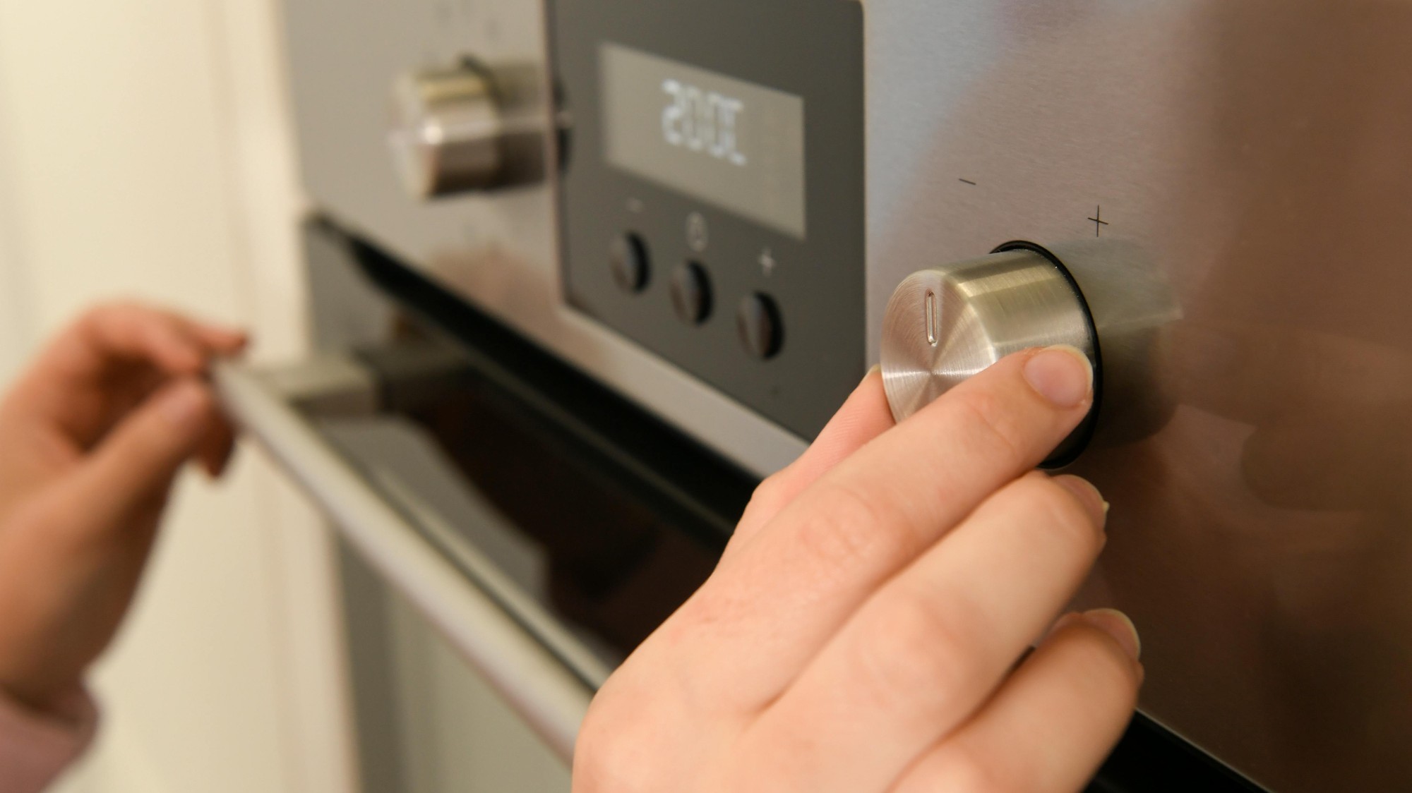 Mnoho receptov začína pokynom o predhriatí rúry.