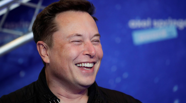 Twitter szavazásban hozná el a békét Elon Musk / Fotó: Northfoto