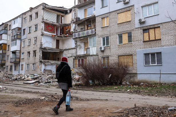 Zbombardowane przez Rosjan osiedle w Mikołajowie