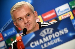 Trener Legii:  Czujemy wstyd, że z Realem Madryt zagramy przy pustych trybunach