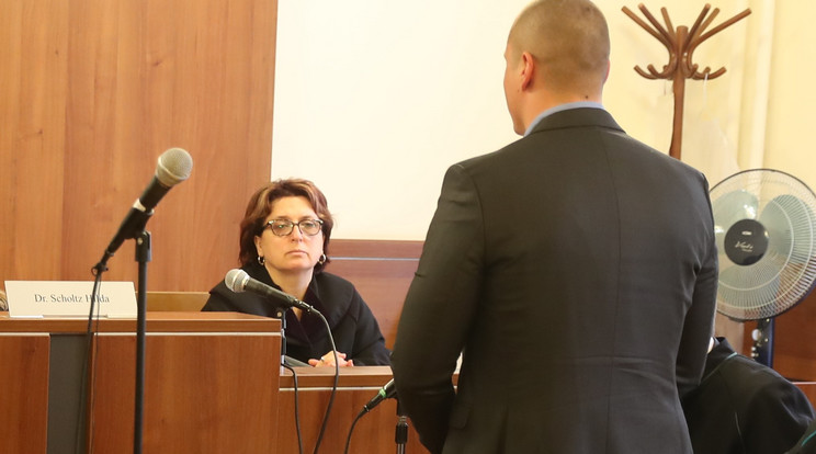 O. Áron a bírósági tárgyaláson könnyekben tört ki /Fotó: Isza Ferenc
