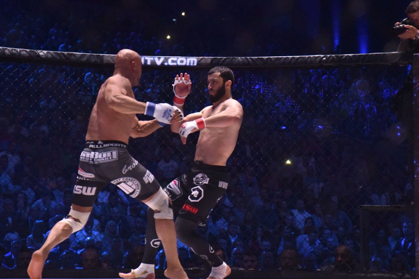 KSW 35 pełne kontrowersji. Oszustwo i hymn Al-Kaidy w walce Chalidowa?