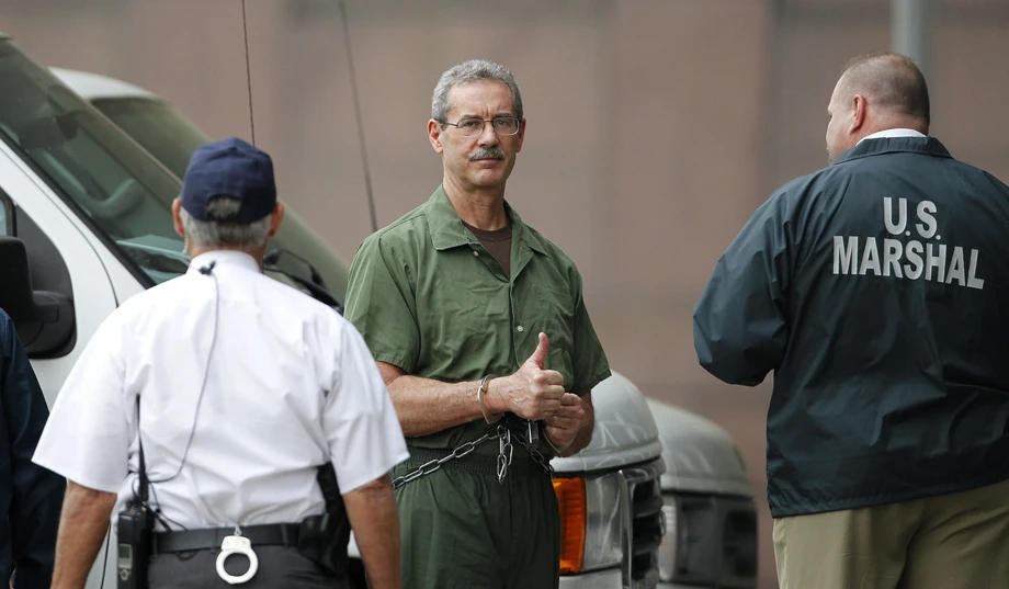 Miliarderzy za kratkami. Allen Stanford