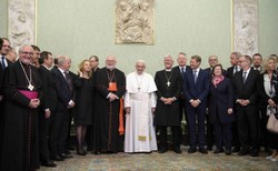 Papież: Wodą życia jest wielokulturowość. Nie bójcie się uchodźców, bo wśród nas też są przestępcy