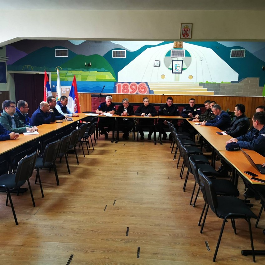 Ministar Stefanović na kriznom štabu u Ljuboviji