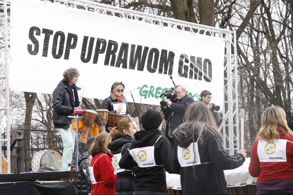 9-Greenpeace