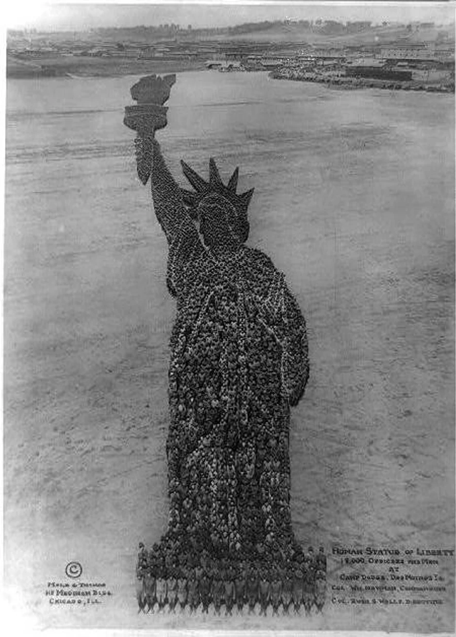 Ljudski Kip slobode (1918) - 18.000 vojnika