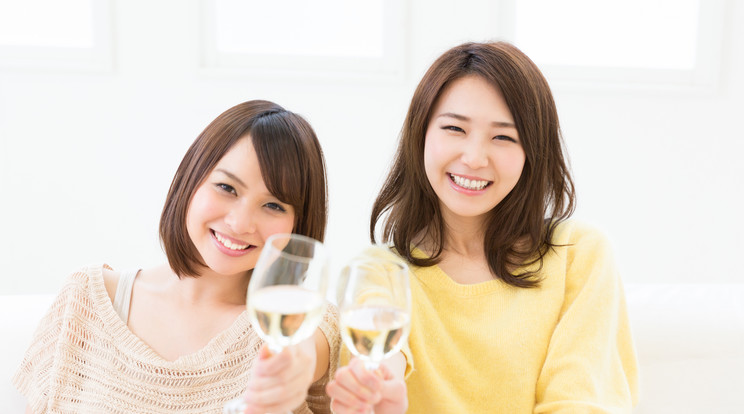 Hamarosan földrengésálló papírpalackból is tölthetik a bort Japánban / Fotó: Shutterstock