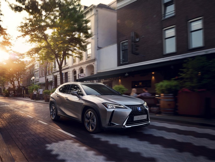 Lexus UX - zdjęcie poglądowe