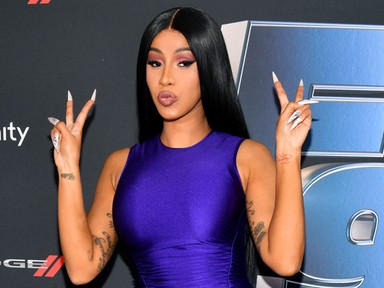 Cardi B most végre megmutatta, hogy milyen IGAZÁBÓL a haja