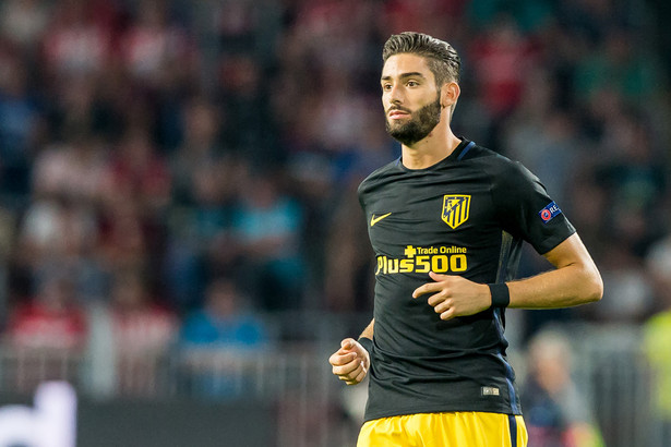 Yannick Carrasco przeprasza kolegę z drużyny za złamanie nosa